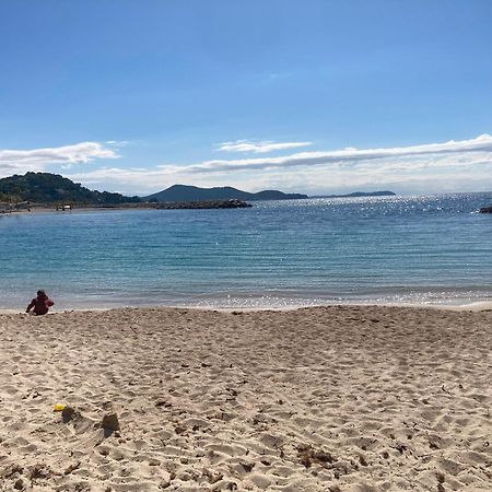 Haut De Villa Avec Terrasse Privative Jardin Et Parking Tout Pres Des Plages 土伦 外观 照片