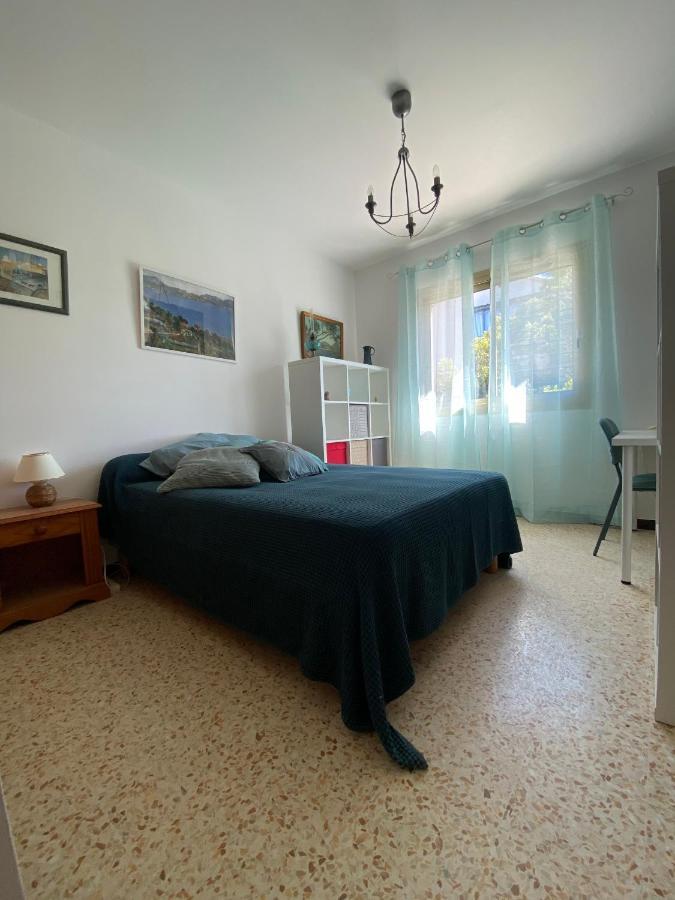 Haut De Villa Avec Terrasse Privative Jardin Et Parking Tout Pres Des Plages 土伦 外观 照片